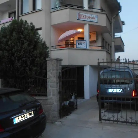 Victoria בית הארחה צ'רנומורץ